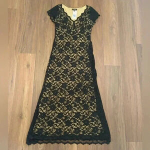 KAREN KANE Black & Gold Lace Maxi Dress FORMAL HOLIDAYS CHRISTMAS NWT Classy